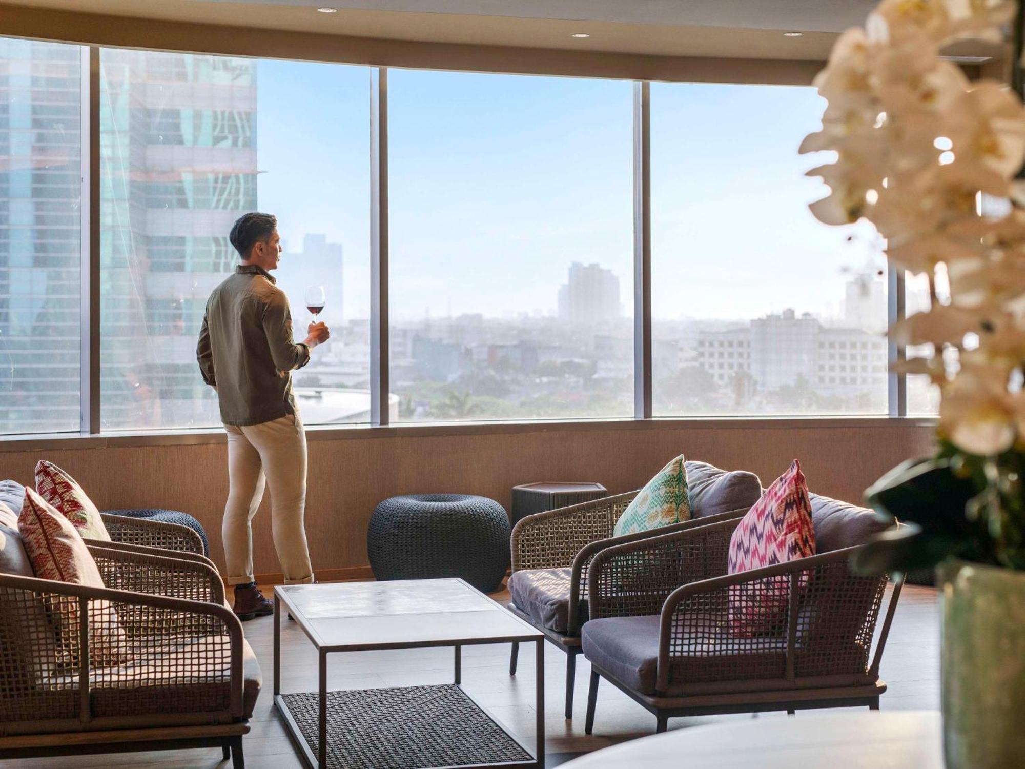 Mercure Jakarta Gatot Subroto Exteriér fotografie