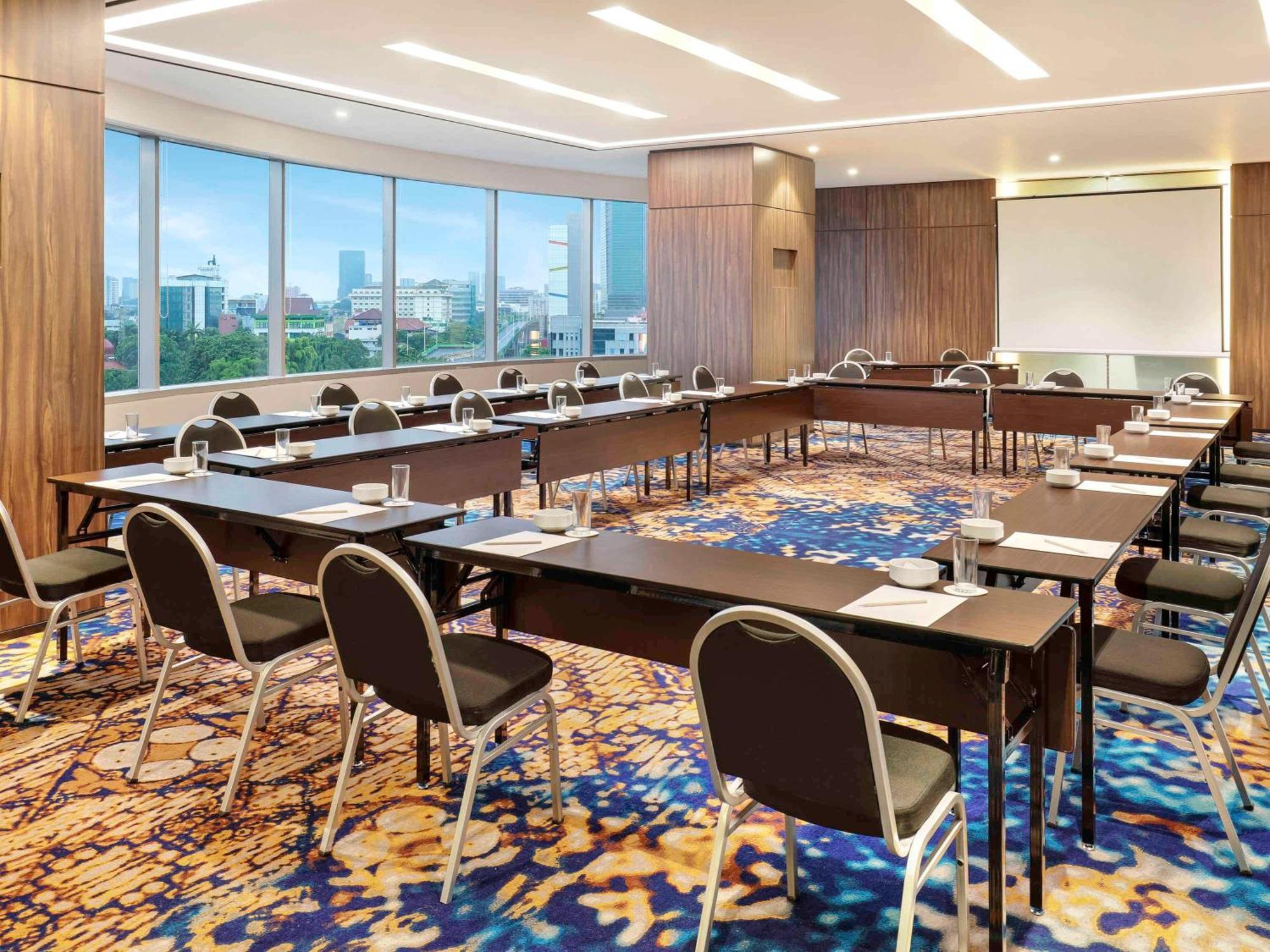 Mercure Jakarta Gatot Subroto Exteriér fotografie